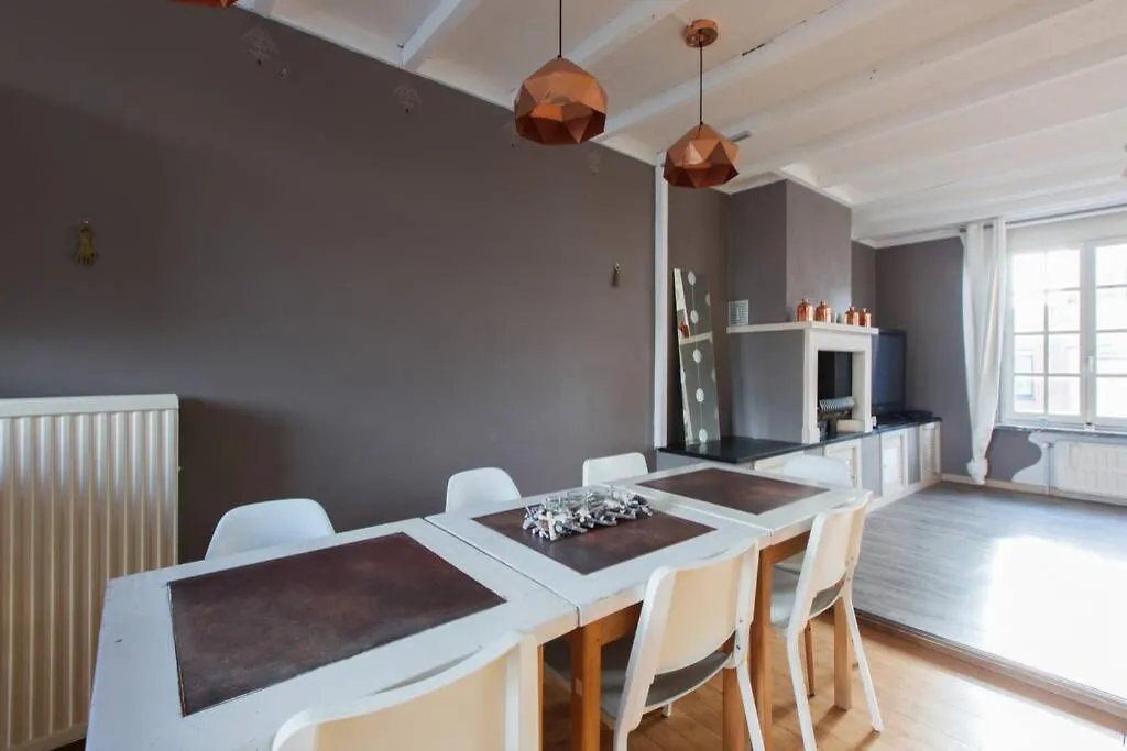 Cocoon - Duplex 3 Chambres 140 M2 Brussels 0*,  Belgium